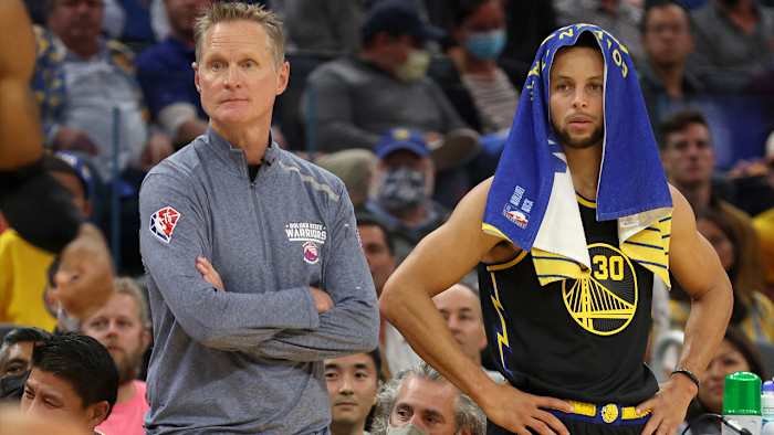 Steve-Kerr-Steph-Curry-GETTY-1351373942